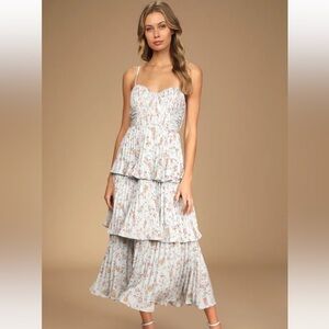 Lulu's White Floral Tiered Maxi Dress